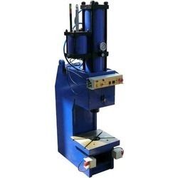 Hydro Pneumatic Riveting Machine