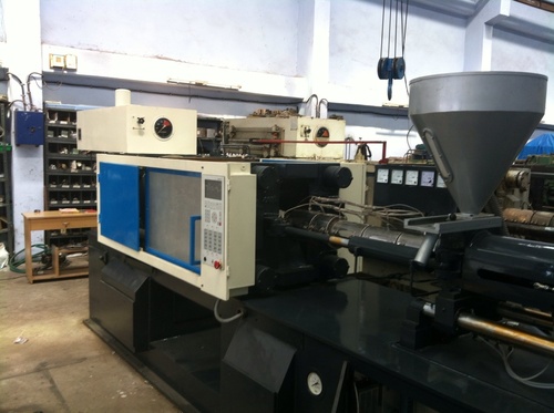 Shri Krishna Injection Moulding Machine
