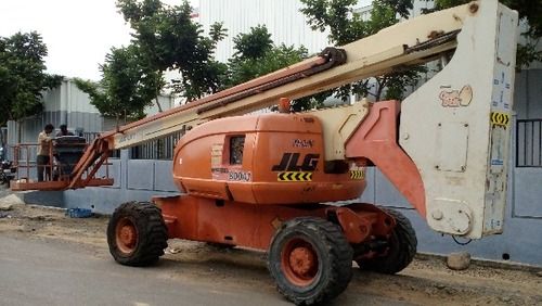 JLG 800AJ Boom Lift Rental Services