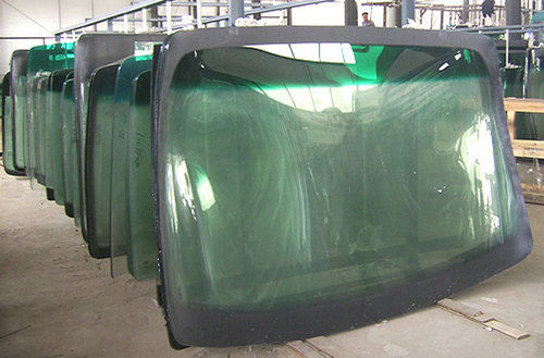 Automobile Windshield Glass - Superior Quality Silica, Wind And Debris Protection