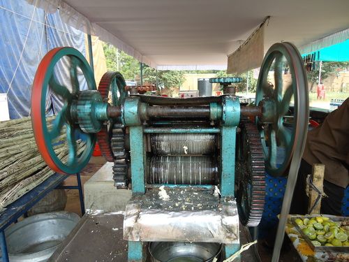 Sugarcane Juice Maker Machine