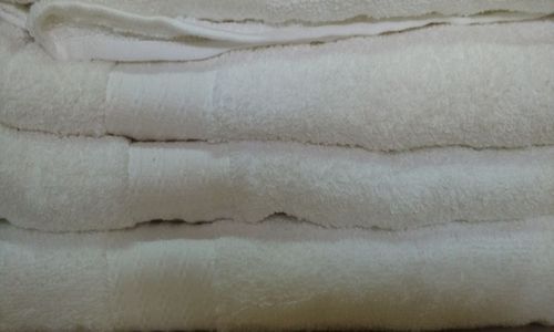 Export Surplus 400 GSM White Towel