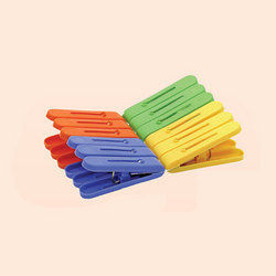 Spark Plastic Cloth Clips