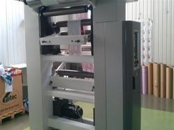 Solvent Less Laminating Machine