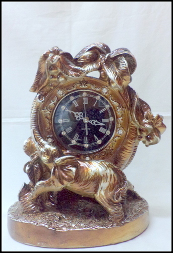 Decorative Clock With Wool