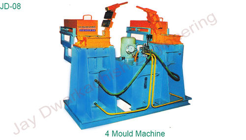 4 Mould Machine