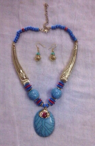 Necklace Set with Earring