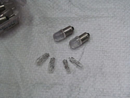 पार्किंग बल्ब (हीरो, सेलेक्ट और पल्सर एनएम)