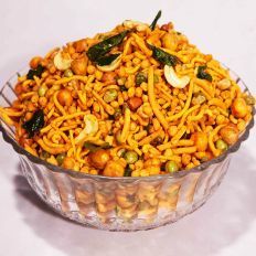 Navratan Mixture Namkeen - Spicy Blend of Gram Flour Noodles, Lentils, Peanuts, Puffed Rice & Dried Potato Chips | Traditional Indian Snack, Perfect for All Occasions