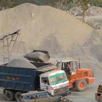Natural Black Stone Grit Crushing Services