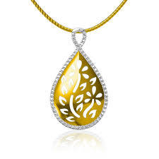 Attractive Pendent