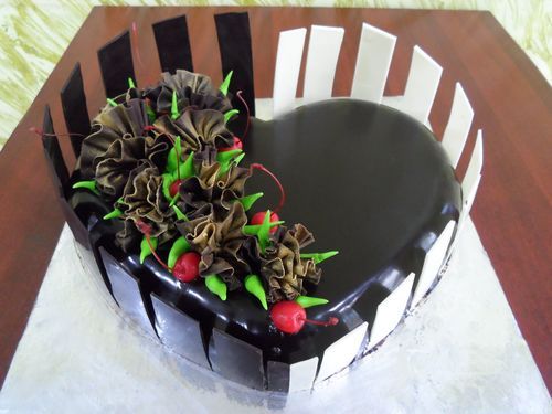 Dark Chocolate Flower Cake