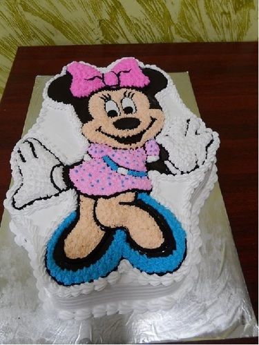 Evergreen Minnie Cake