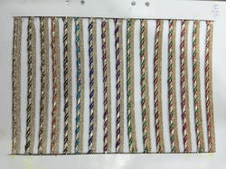 छोटी और साधारण फीता