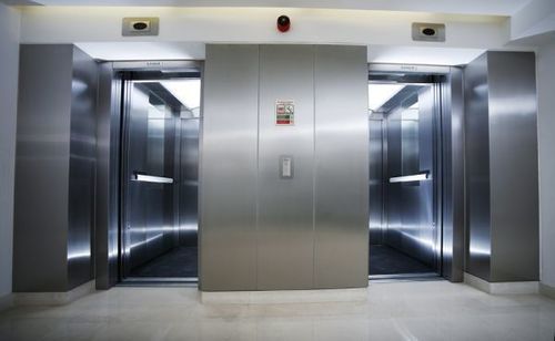 Commercial Lift 