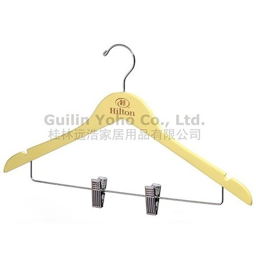 Simple And Generous Combination Hanger