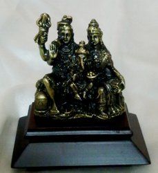  शिव परिवार की प्रतिमा 