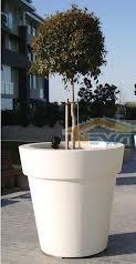 Outdoor Planters for Land Scape Designs 