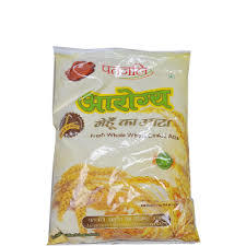 Patanjali Aarogya Whole Wheat Chakki Atta