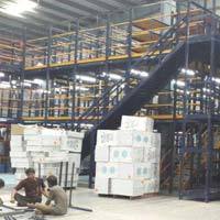 Slotted Mezzanine Floor - High Strength Steel, Versatile Design for Variable Load Capacity