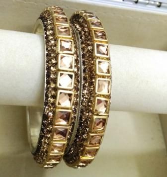 Fancy Attractive Metal Bangles