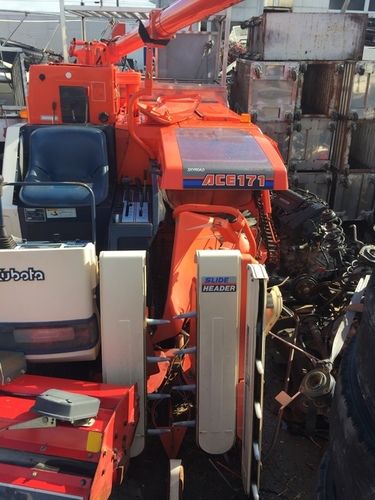 Used Kubota Combine Harvester (R1-171)