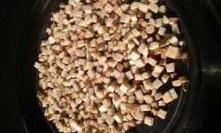 Dried Chicory Cubes - 10mm to 18mm Size Range, 8-12% Moisture Content, Organic Quality Assurance