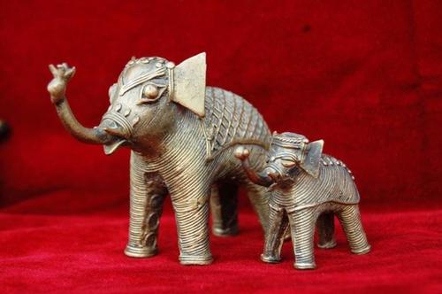 Metal Gift Decorative Elephant With Baby