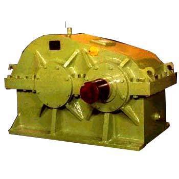 Helical Gear Box - Superior Grade Iron and Steel, High Efficiency with High Load Carrying Capacity