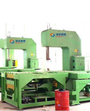 Vertical Band Sawing Machine