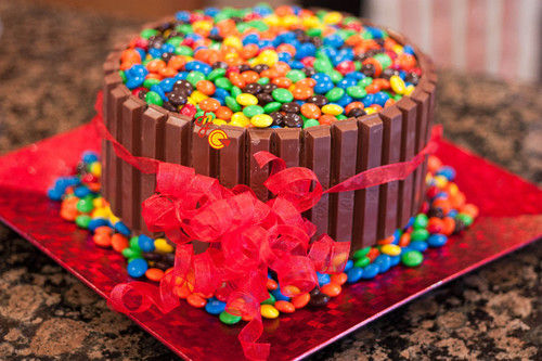 Kit Kat Cake