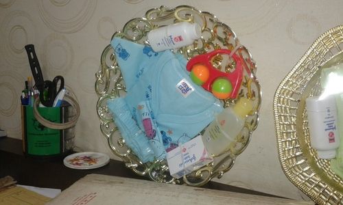 Baby Gift Set With Toys And Jonshon