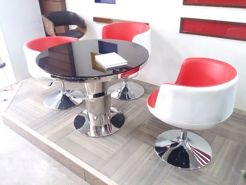 Stylish Cafeteria and Restaurant Table & Chairs