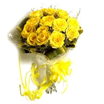  10 पीले गुलाबों का फूलों का गुलदस्ता 
