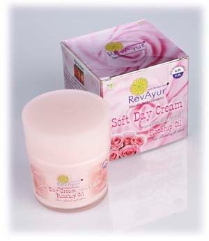 Soft Day Cream Enriched with Rosehip Oil