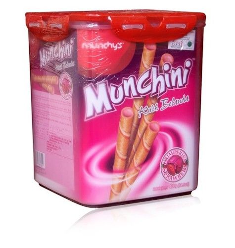 Munchini Wafer Stick Strawberry 400g