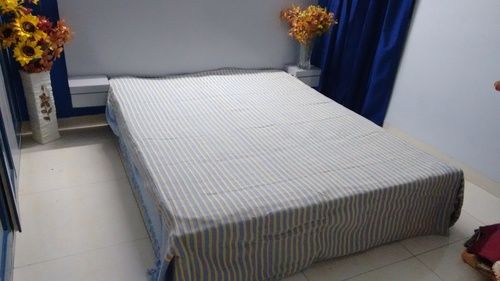 Checkered Handloom Bed Sheet (90x100 Inches)