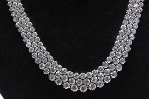 Diamond Necklaces - Premium Quality Diamonds, Eye-Catching Designs , Quality Assured Durability