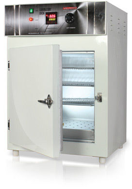 Vacuum Oven