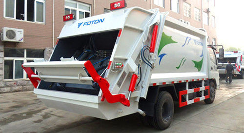 Rear Loader 6 Tons Garbage Collector / Compactor