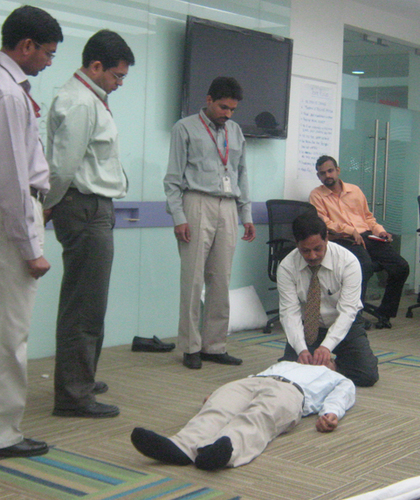 First Aid Training Service By MEDIHELP HEALTHCARE PVT. LTD.
