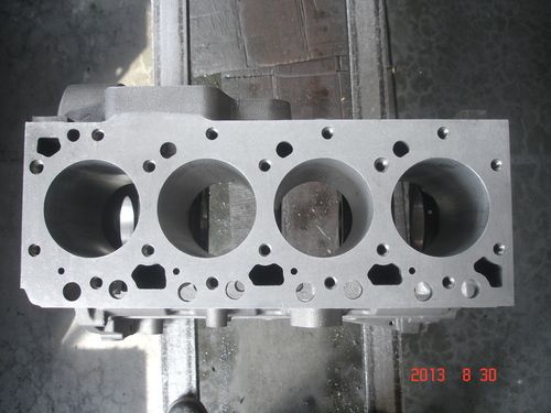 Cylinder Block 4BT