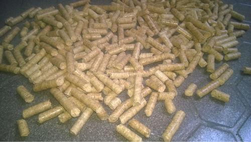 Wood Pellets Size: 12X600X1200 Mm