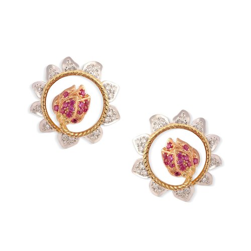 येलो गोल्ड डायमंड और सफायर स्टड इयररिंग्स