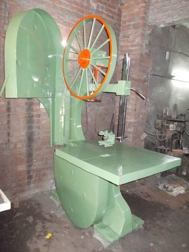 Bandsaw Or Wood Cutting Machine