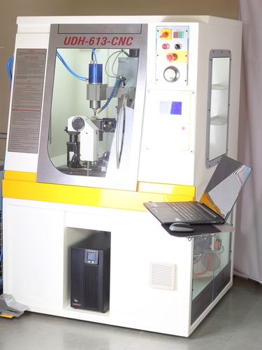  UDH-613A CNC