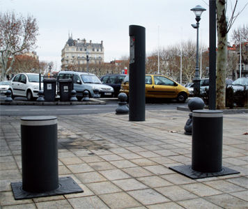 Automatic Retractable Bollards