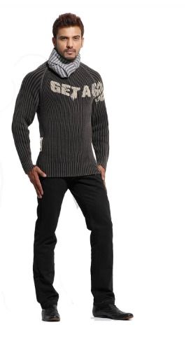 Round Neck Raglan Sleeves Sweater
