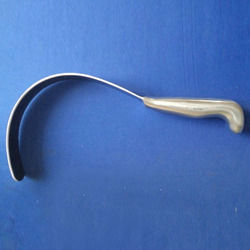 Deaver Retractor