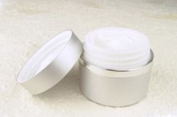 Strong Aroma Facial Cream